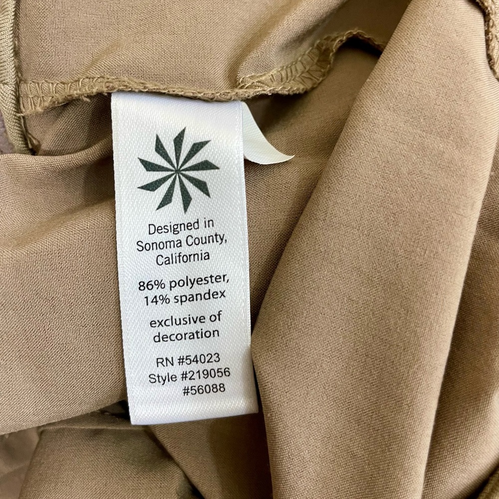 Athleta Wherever Skort, Khaki Tan, EUC - Picture 8 of 13